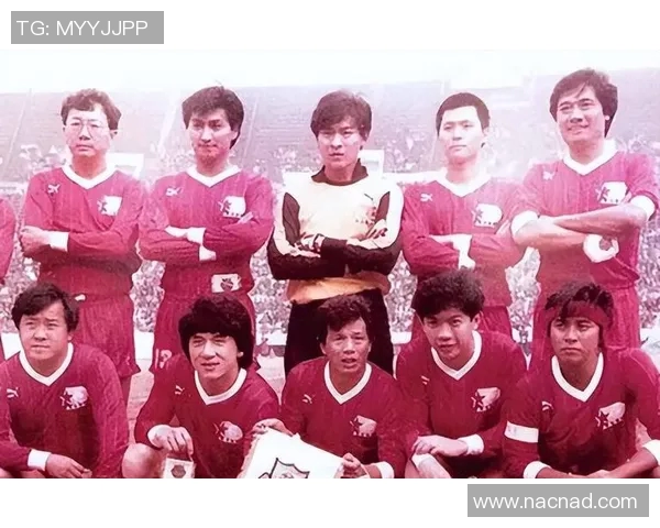 香港足球明星队签名全记录与球员故事分享