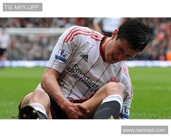 凯丽独家采访足球明星揭秘他们的训练与生活背后的故事